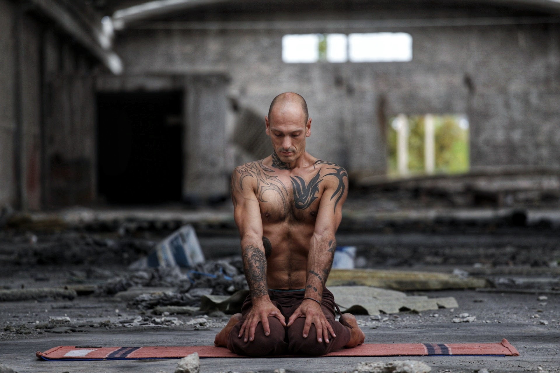 Dimitris Dibelo yoga teacher